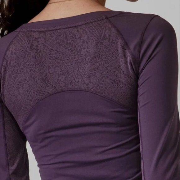 Athleta Shanti Lace Top Deep Crocus Violet Purple Active shirt XS - Picture 3 of 8
